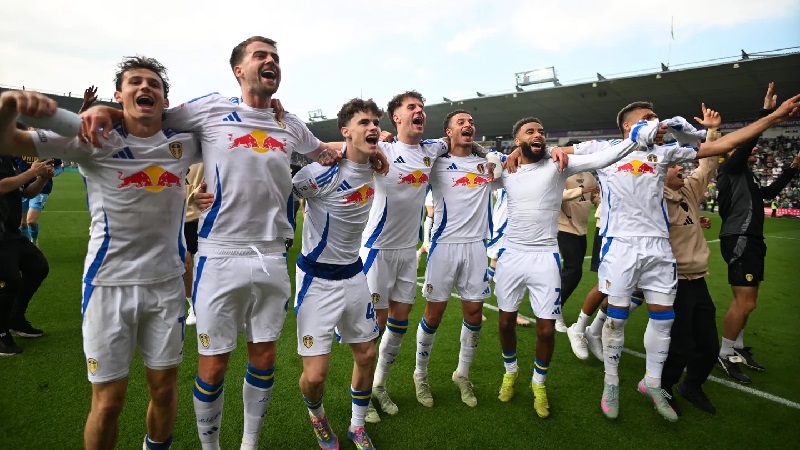 Leeds United có phong độ thi đấu ổn định