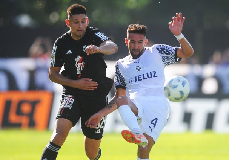 Deportivo Riestra vs Independiente hứa hẹn mang đến trận đấu hấp dẫn