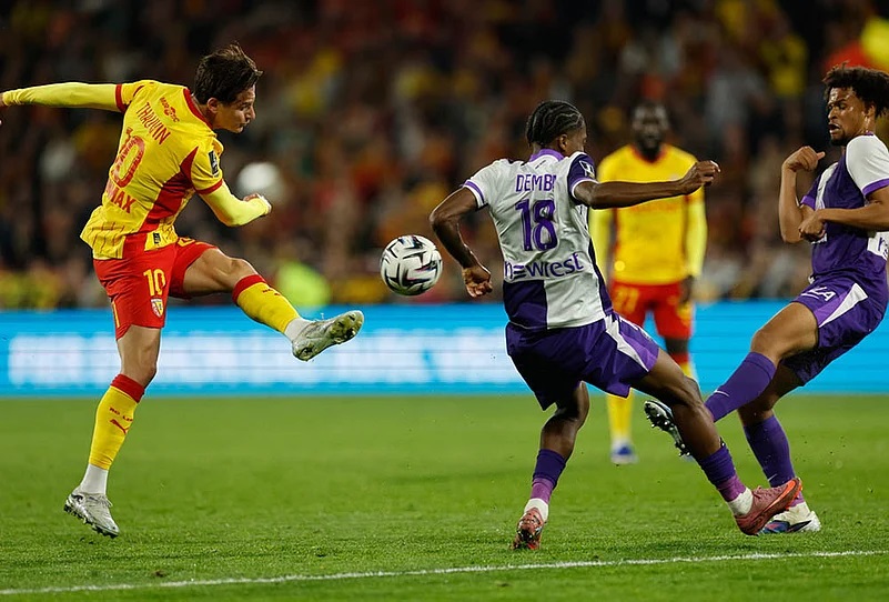 Lens vs Toulouse quyết đấu cho tấm vé vào chơi trận chung kết Cúp Pháp