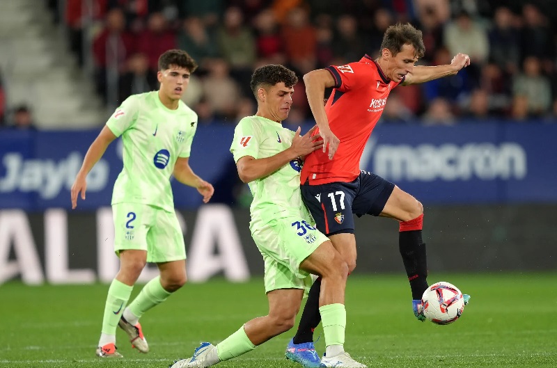 Osasuna vs Barcelona đối đầu hấp dẫn