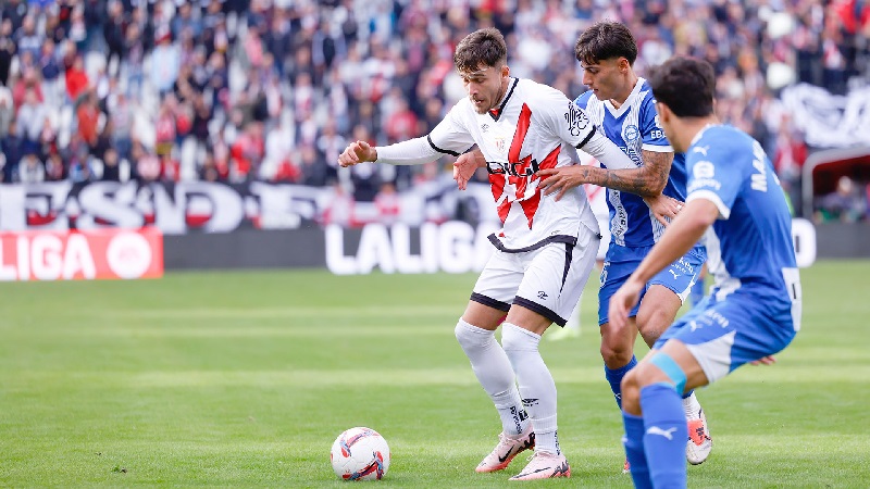 Rayo Vallecano vs Strasbourg đối đầu vòng bán kết Europa Conference League