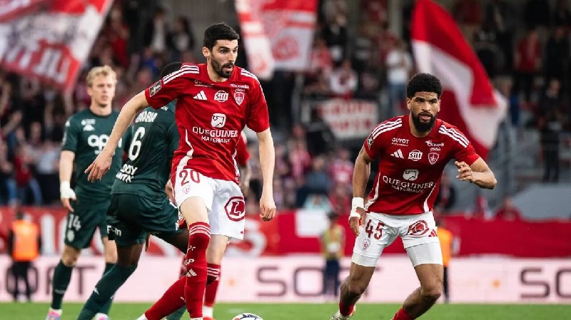 Stade Brestois vs Lens có cuộc chiến giành vé dự Cup Châu Âu
