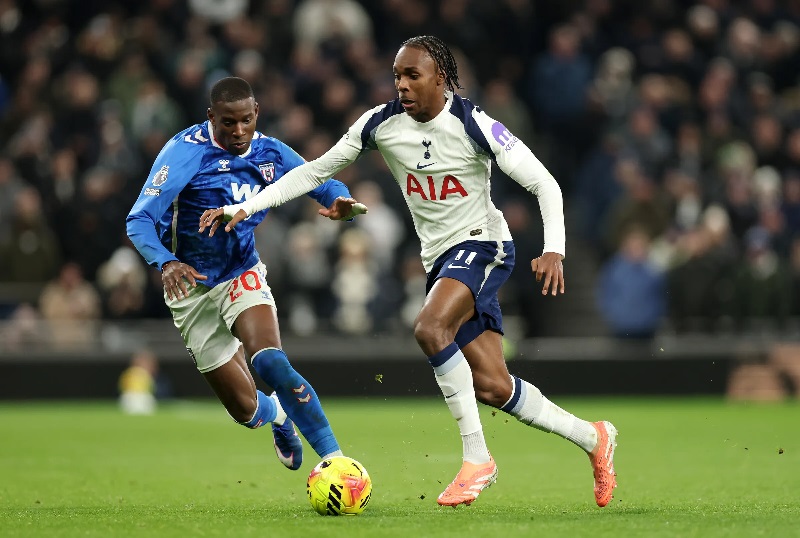 Sunderland vs Tottenham Hotspur có cuộc chiến sống còn tại Stadium of Light