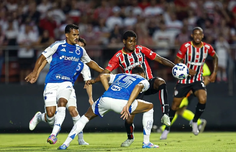 Trận đối đầu Sao Paulo vs Cruzeiro thu hút người hâm mộ quan tâm