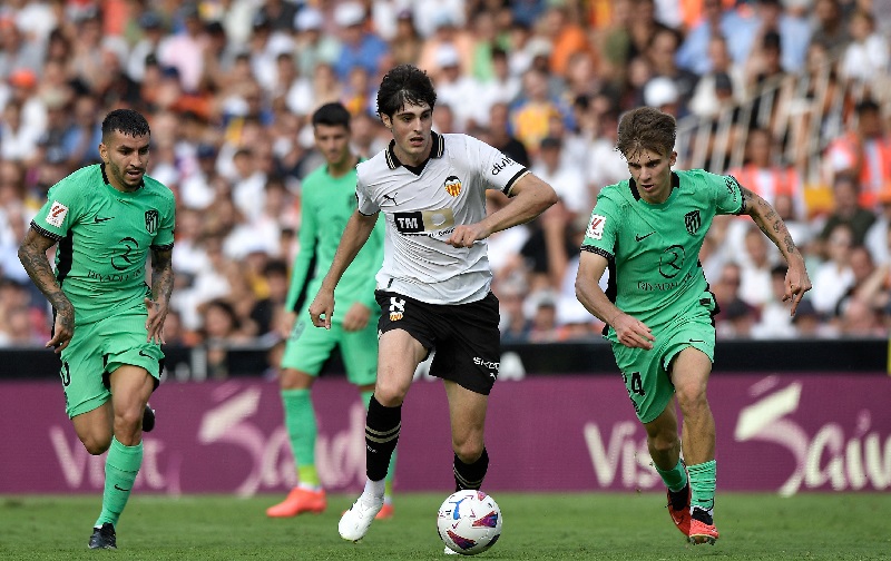 Valencia vs Atletico Madrid đối đầu thu hút người hâm mộ quan tâm