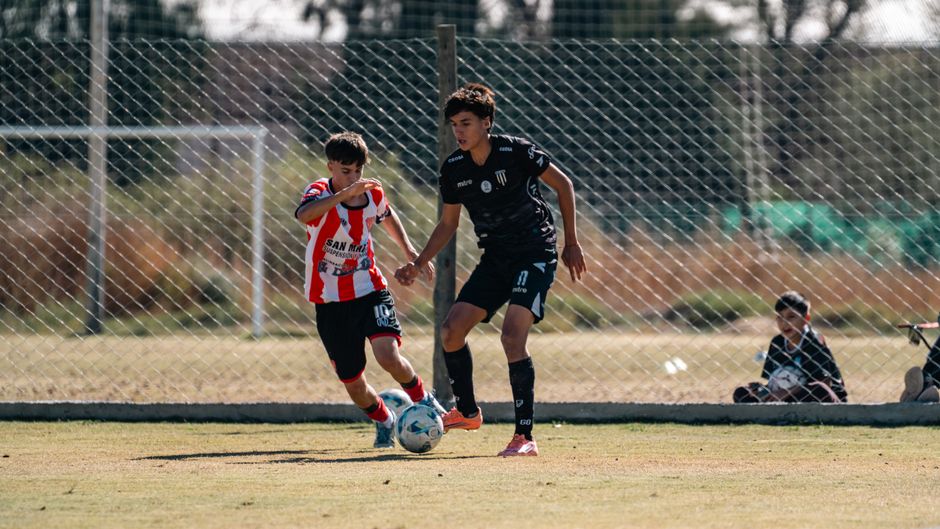 Chacarita Juniors vs Tristan Suarez Hạng Nhất Argentina