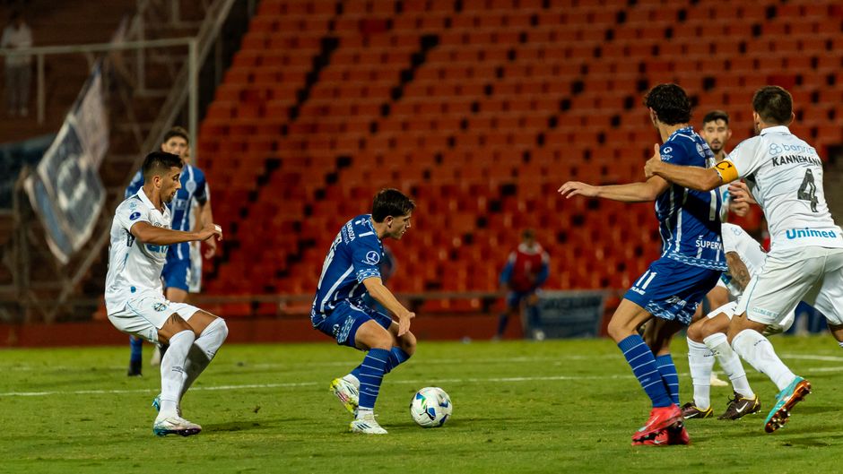 Soi kèo tài xỉu, phạt góc trận Cuiaba vs Londrina, 06:30 ngày 26/06
